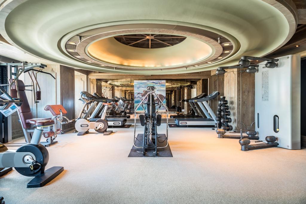 Palais De Chine Hotel Тайбей Екстер'єр фото The gym at the hotel